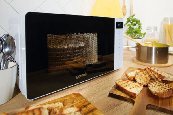 Kuchenka mikrofalowa Gorenje MO20A3X
